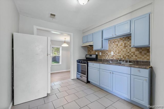 26076 Colgate Street, Inkster, MI 48141