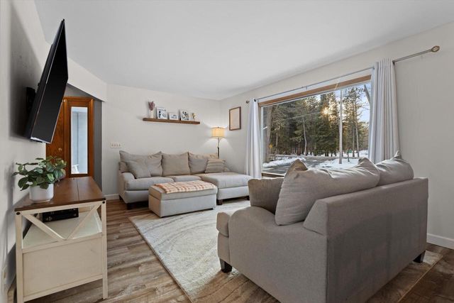 W269S3616 Merrill Hills ROAD, Waukesha, WI 53189