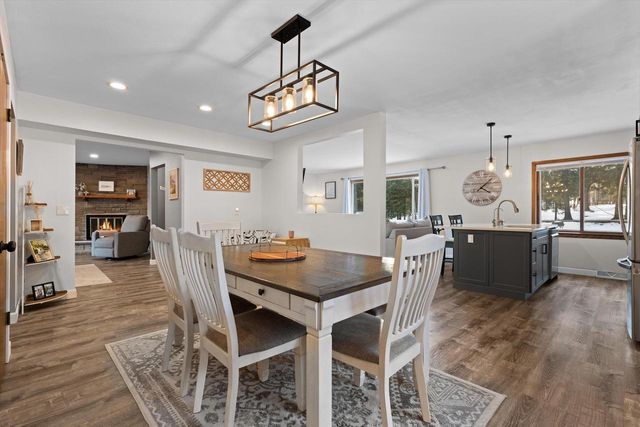 W269S3616 Merrill Hills ROAD, Waukesha, WI 53189