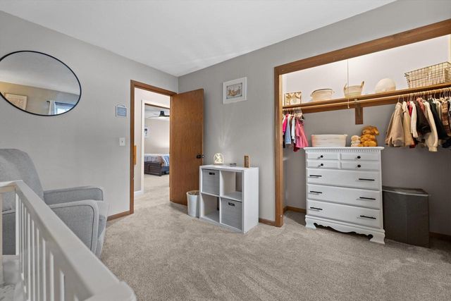 W269S3616 Merrill Hills ROAD, Waukesha, WI 53189