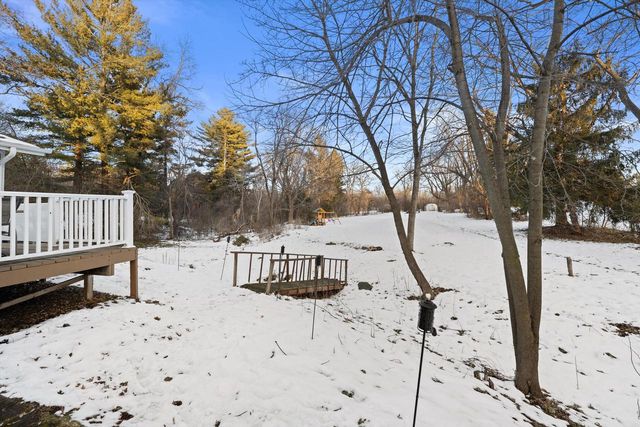 W269S3616 Merrill Hills ROAD, Waukesha, WI 53189