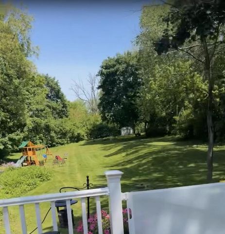 W269S3616 Merrill Hills ROAD, Waukesha, WI 53189