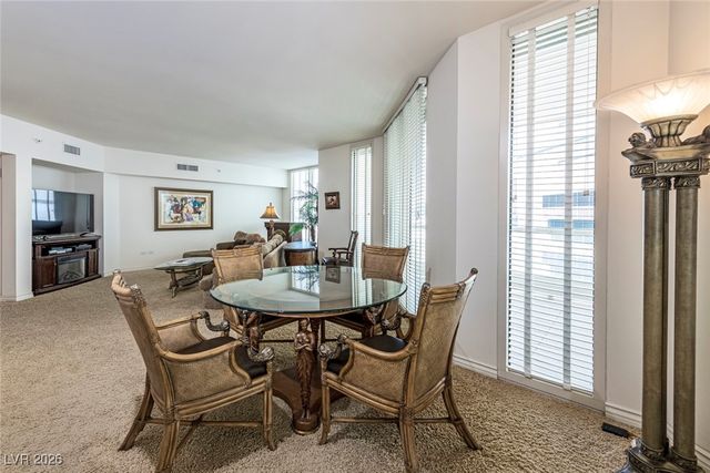 2877 Paradise Road 906, Las Vegas, NV 89109