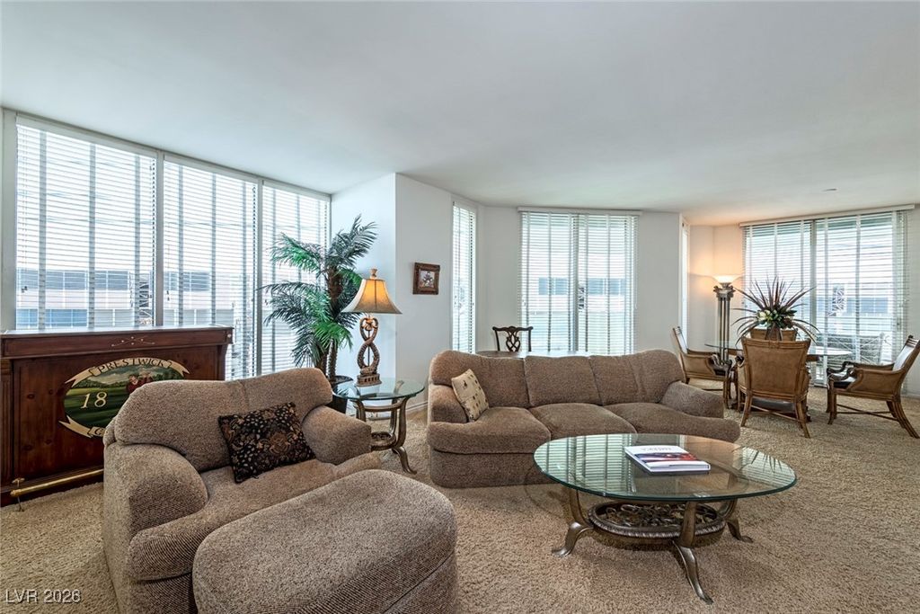 2877 Paradise Road 906, Las Vegas, NV 89109