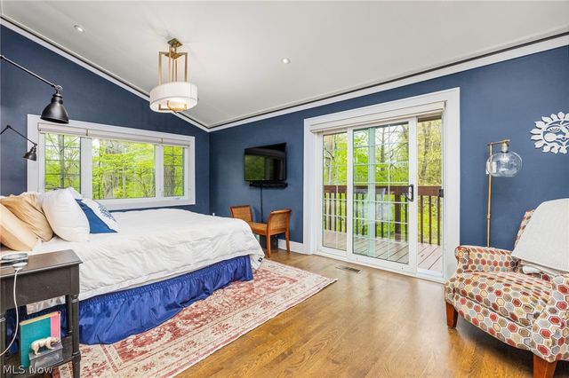631 Rocky Hollow Drive, Akron, OH 44313