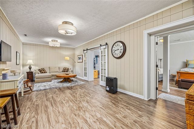 631 Rocky Hollow Drive, Akron, OH 44313