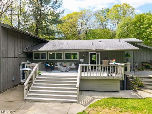 631 Rocky Hollow Drive, Akron, OH 44313