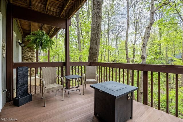 631 Rocky Hollow Drive, Akron, OH 44313