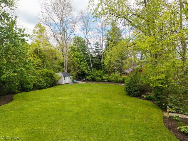 631 Rocky Hollow Drive, Akron, OH 44313