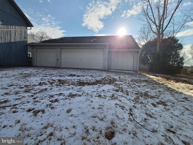 214 W 2ND ST, Bernville, PA 19506