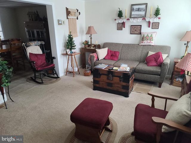 214 W 2ND ST, Bernville, PA 19506