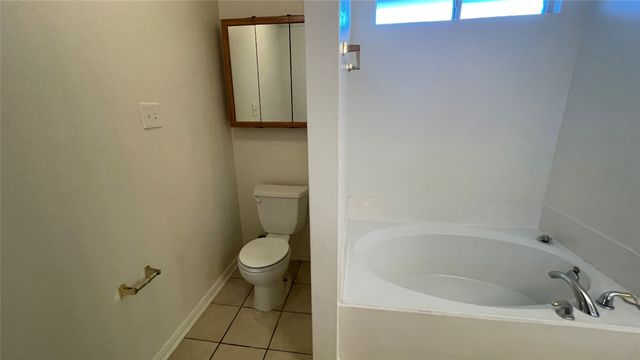 720 Candle Meadow Boulevard, Desoto, TX 75115