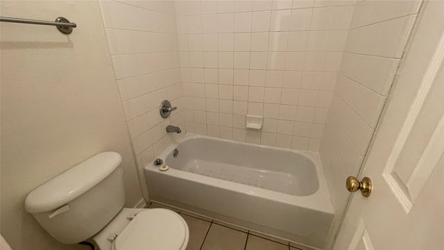 720 Candle Meadow Boulevard, Desoto, TX 75115