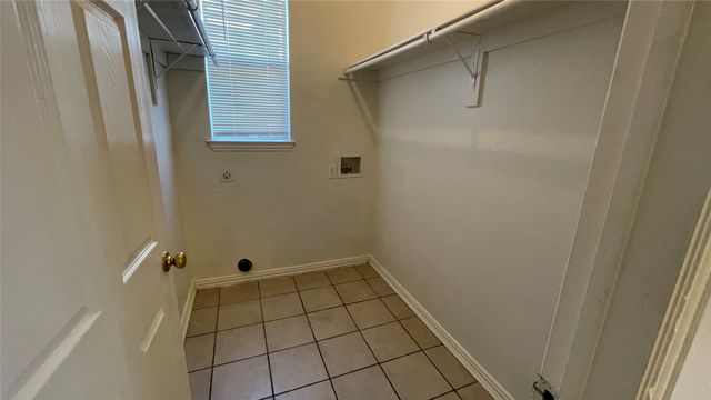 720 Candle Meadow Boulevard, Desoto, TX 75115