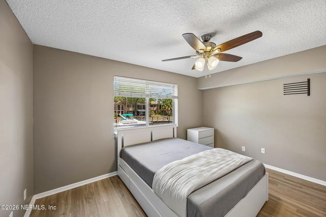 5375 ORTEGA FARMS Boulevard 812, Jacksonville, FL 32210