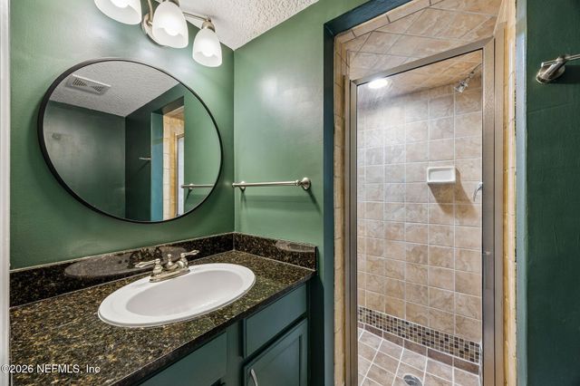 5375 ORTEGA FARMS Boulevard 812, Jacksonville, FL 32210