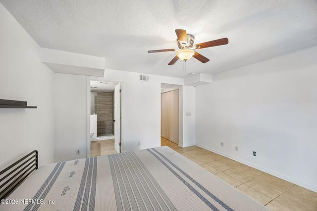 5375 ORTEGA FARMS Boulevard 812, Jacksonville, FL 32210