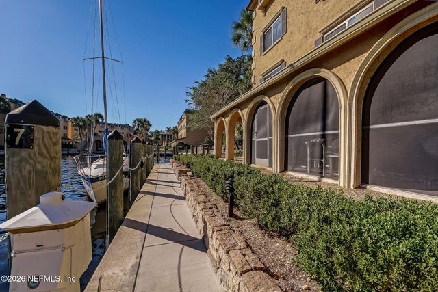 5375 ORTEGA FARMS Boulevard 812, Jacksonville, FL 32210