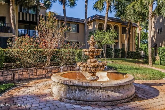 5375 ORTEGA FARMS Boulevard 812, Jacksonville, FL 32210