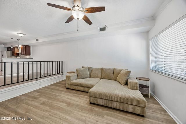 5375 ORTEGA FARMS Boulevard 812, Jacksonville, FL 32210