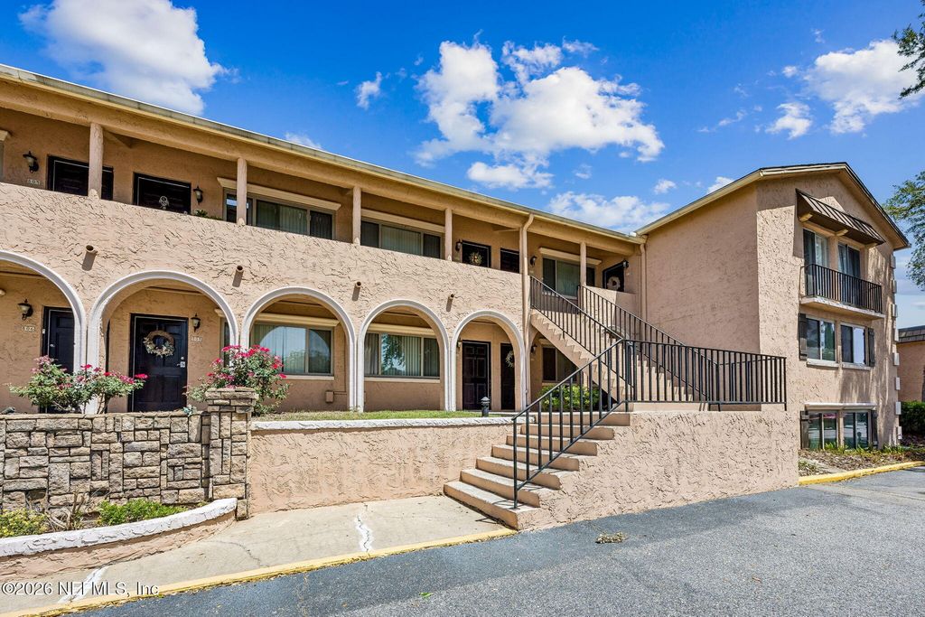 5375 ORTEGA FARMS Boulevard 812, Jacksonville, FL 32210