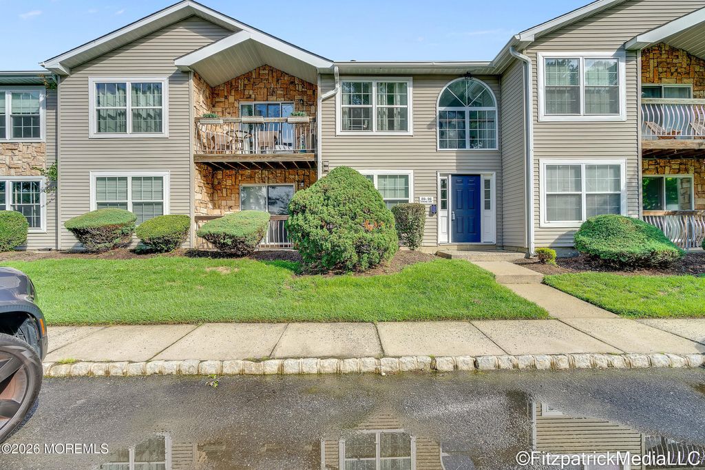 93 Diane Drive, Tinton Falls, NJ 07753