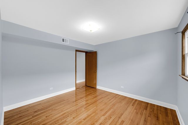 5740 N Lowell Avenue 2, Chicago, IL 60646