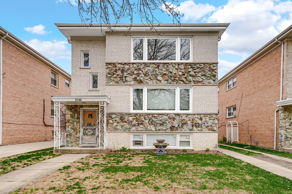 5740 N Lowell Avenue 2, Chicago, IL 60646