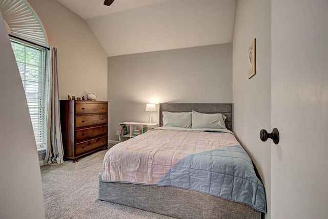 2207 Oak Leaf Circle, Enid, OK 73703