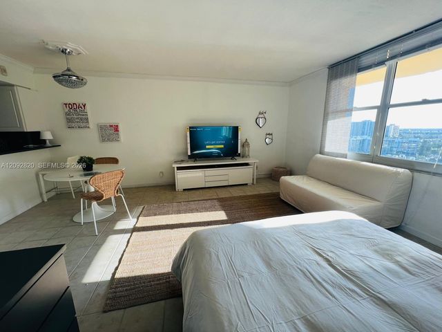 2501 S Ocean Drive PH32, Hollywood, FL 33019