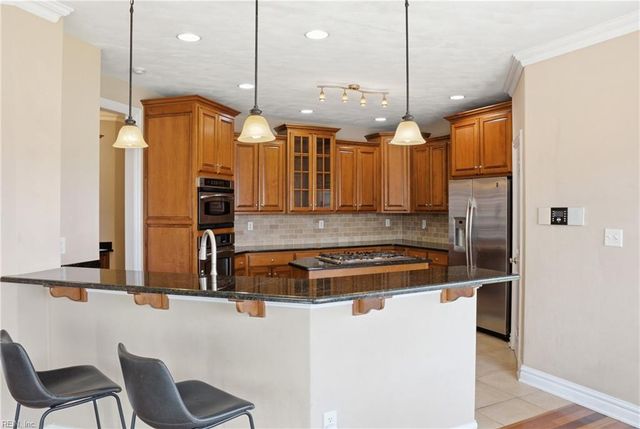 1188 Knights Bridge LN, Virginia Beach, VA 23455