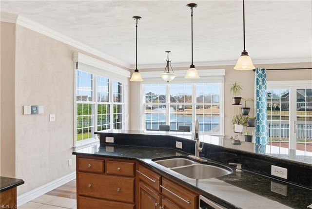 1188 Knights Bridge LN, Virginia Beach, VA 23455