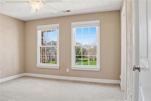 1188 Knights Bridge LN, Virginia Beach, VA 23455