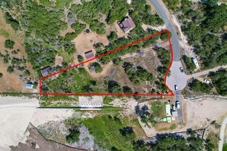 1102 Debco LN, Spicewood, TX 78669