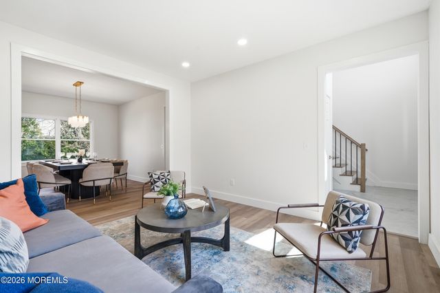 139 Mermaid Drive, Manahawkin, NJ 08050