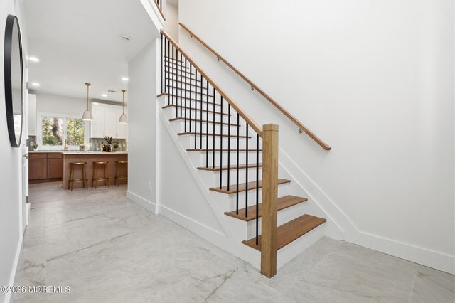 139 Mermaid Drive, Manahawkin, NJ 08050