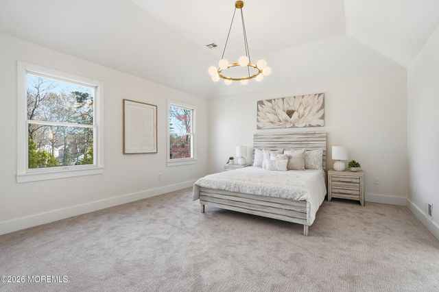 139 Mermaid Drive, Manahawkin, NJ 08050