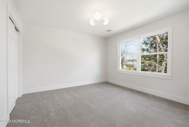 139 Mermaid Drive, Manahawkin, NJ 08050