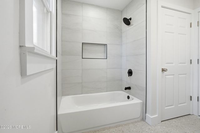 139 Mermaid Drive, Manahawkin, NJ 08050