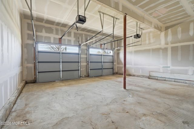 139 Mermaid Drive, Manahawkin, NJ 08050