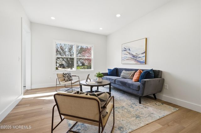 139 Mermaid Drive, Manahawkin, NJ 08050