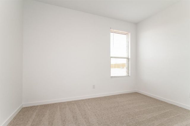 1908 Ponderosa Pine Lane, Mustang, OK 73128