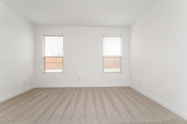 1908 Ponderosa Pine Lane, Mustang, OK 73128