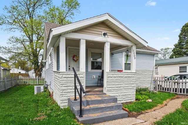 1009 Somerset Avenue, Mishawaka, IN 46544