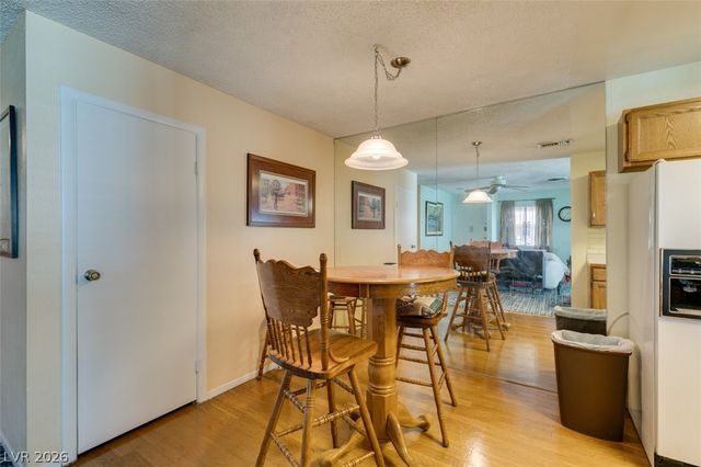 2556 Paradise Village Way, Las Vegas, NV 89120