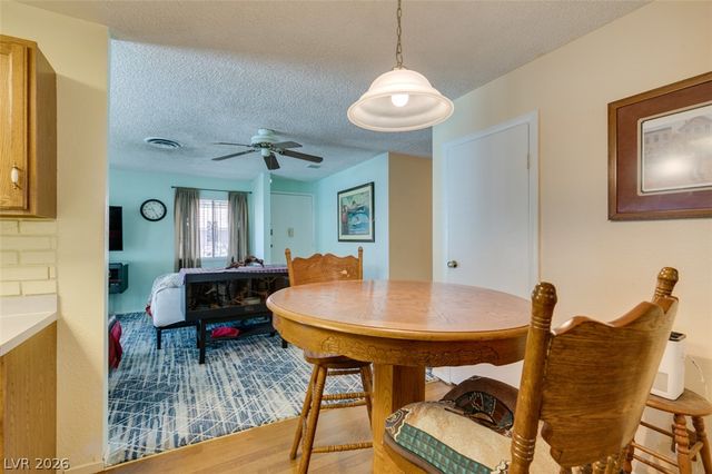 2556 Paradise Village Way, Las Vegas, NV 89120