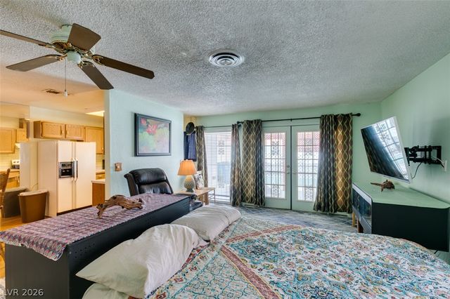 2556 Paradise Village Way, Las Vegas, NV 89120