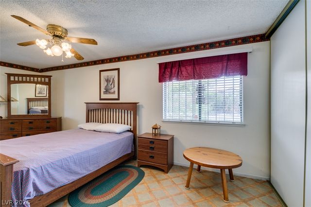 2556 Paradise Village Way, Las Vegas, NV 89120