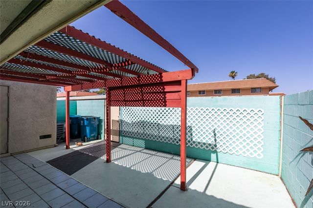 2556 Paradise Village Way, Las Vegas, NV 89120