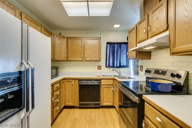 2556 Paradise Village Way, Las Vegas, NV 89120